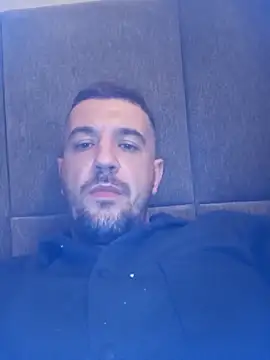 Snapshot of CrawlingHalacha chatting on April 14, 2026, 6:13 pm CrawlingHalacha online show from April 14, 2026, 6:13 pm