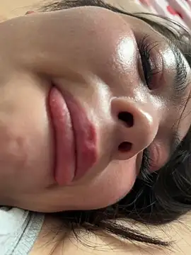 Shui Duoduo online show from April 15, 2026, 2:17 am