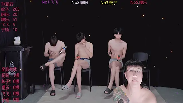 Snapshot of Yourlovingboy--001 chatting on April 13, 2026, 8:40 am Yourlovingboy--001 online show from April 13, 2026, 8:40 am