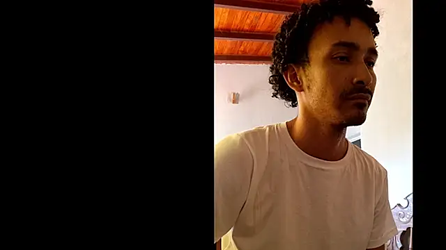 ExtremeXBoy online show from April 15, 2026, 6:12 pm