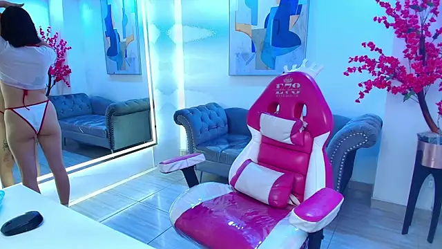 Patme queen online show from June 12, 2026, 7:11 pm