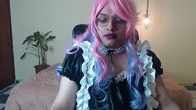 Snapshot of luna_snow_ chatting on April 14, 2026, 2:55 pm luna snow online show from April 14, 2026, 2:55 pm