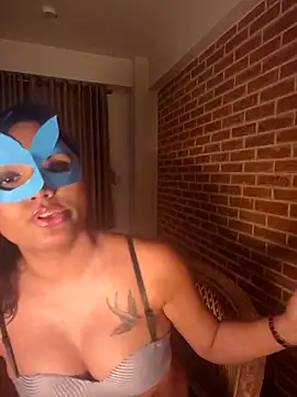 Snapshot of jellyyynspicyyy chatting on April 15, 2026, 2:10 pm jellyyynspicyyy online show from April 15, 2026, 2:10 pm