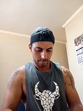 Fittrainer21 online show from April 27, 2026, 9:02 pm