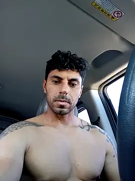 Fittrainer21 online show from April 28, 2026, 6:01 pm