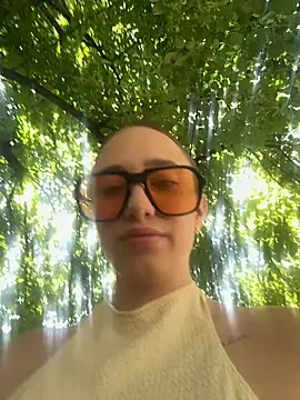 DarkMirel online show from June 25, 2026, 12:21 pm
