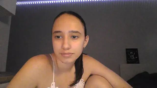 DarkMirel online show from July 19, 2026, 3:09 pm