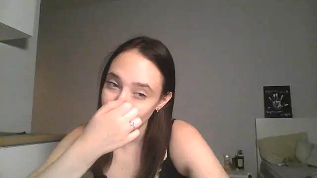 DarkMirel online show from July 4, 2026, 7:29 pm