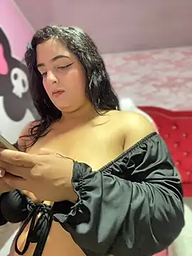 Snapshot of Paris__LS chatting on April 15, 2026, 3:05 pm Paris LS online show from April 15, 2026, 3:05 pm