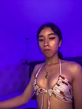 Alahia pink  online show from April 19, 2026, 3:29 am