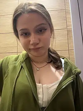 lilimip online show from May 8, 2026, 8:51 am