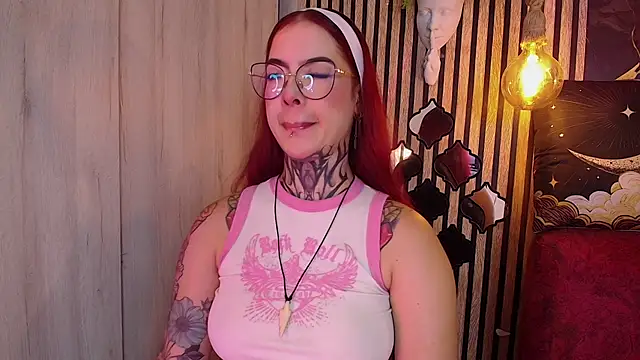Atenea Red online show from June 13, 2026, 7:45 pm