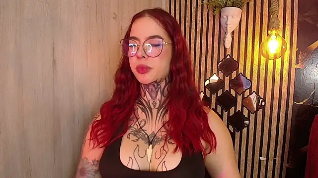 Atenea Red online show from June 11, 2026, 12:32 am