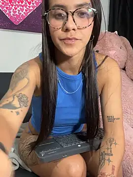 Snapshot of Ashley_varez11 chatting on July 5, 2026, 4:30 am Ashley varez11 online show from July 5, 2026, 4:30 am