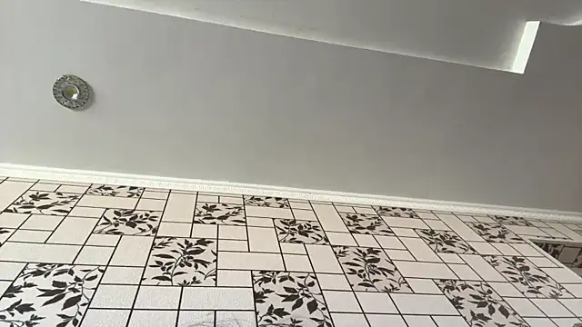 Snapshot of wildnikaanyx chatting on April 14, 2026, 7:35 am wildnikaanyx online show from April 14, 2026, 7:35 am