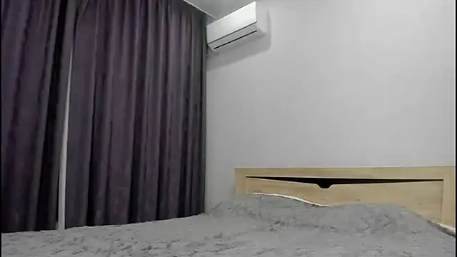 CandybbYY online show from April 28, 2026, 10:41 am