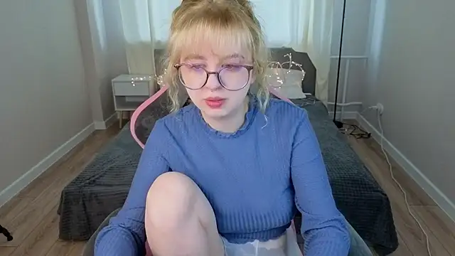 Helen Carson online show from May 27, 2026, 12:09 am