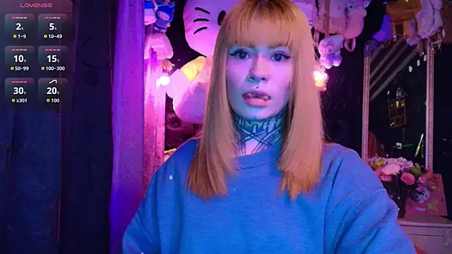 MelodyPrive online show from April 25, 2026, 3:42 am