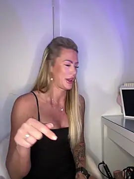 Savannah Rae online show from May 14, 2026, 6:16 pm