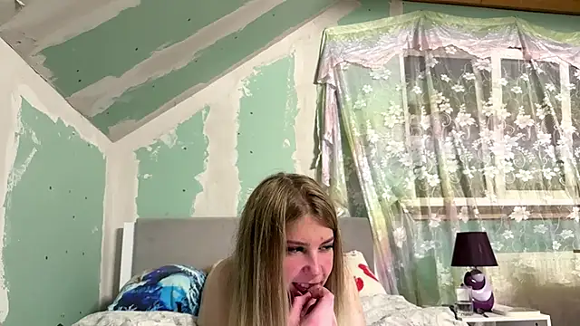 Snapshot of Skinny_girl_ chatting on May 29, 2026, 7:09 pm Skinny girl online show from May 29, 2026, 7:09 pm