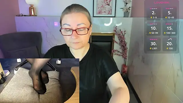 Alexandra Kind online show from July 28, 2026, 8:45 pm