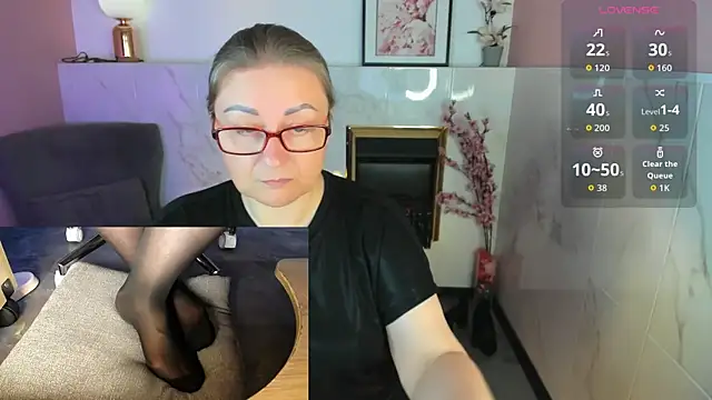 Alexandra Kind online show from July 28, 2026, 8:52 pm