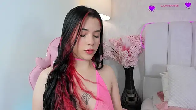 Snapshot of imnikaa_ chatting on May 22, 2026, 10:41 pm imnikaa online show from May 22, 2026, 10:41 pm