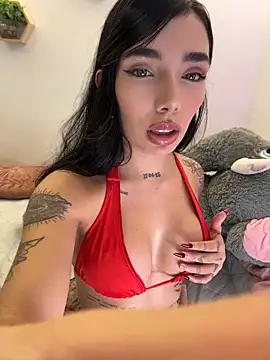 milasantana  online show from May 17, 2026, 9:26 pm