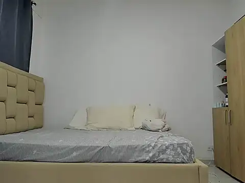 Scarletcute24 online show from July 9, 2026, 8:08 pm