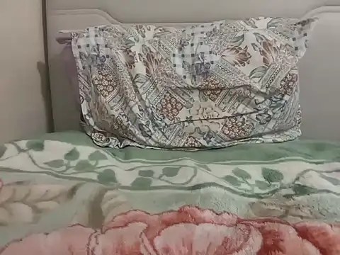 Snapshot of Punisherr25 chatting on April 15, 2026, 2:17 am Punisherr25 online show from April 15, 2026, 2:17 am