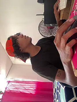 Snapshot of tajada_queso chatting on April 15, 2026, 5:39 pm tajada queso online show from April 15, 2026, 5:39 pm