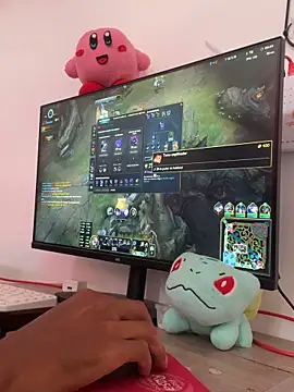 Snapshot of tajada_queso chatting on April 15, 2026, 7:58 pm tajada queso online show from April 15, 2026, 7:58 pm