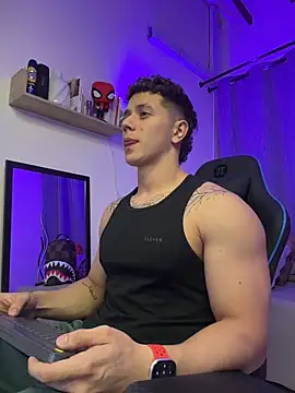 ASHTON HILS online show from July 16, 2026, 7:38 am
