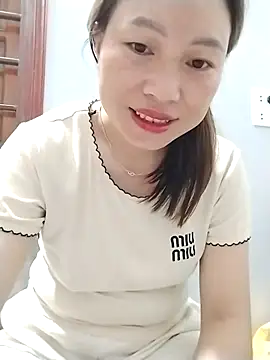 Snapshot of Cong2211 chatting on April 15, 2026, 8:31 am Cong2211 online show from April 15, 2026, 8:31 am