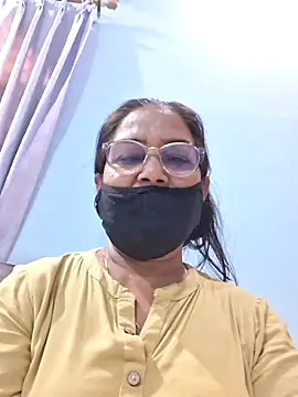 Shalini3456 online show from June 3, 2026, 11:00 am