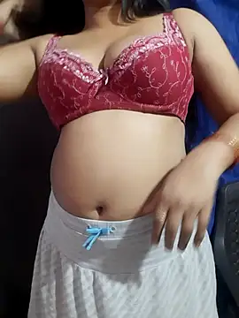 SmileGirll online show from May 16, 2026, 8:19 pm