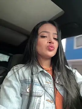 Sara fun online show from March 13, 2025, 3:06 pm