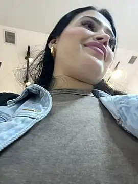 Sara fun online show from March 17, 2025, 11:57 pm