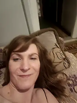 AnnieNet online show from April 22, 2026, 8:26 pm