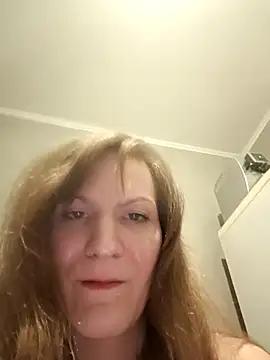AnnieNet online show from May 4, 2026, 8:44 pm