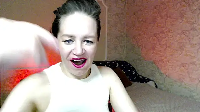 Fern Lust online show from June 29, 2026, 4:17 pm
