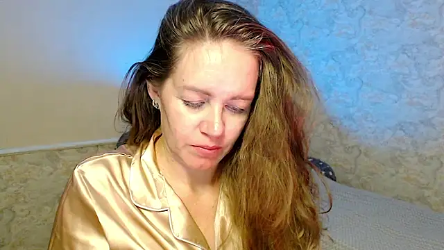 Fern Lust online show from May 11, 2026, 4:04 pm