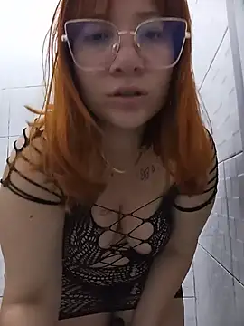 Curves Nina online show from June 20, 2026, 7:46 am