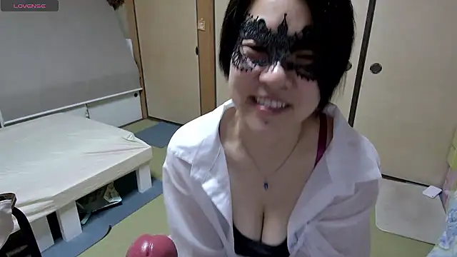 rin2432 online show from May 28, 2026, 2:45 pm