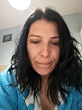 Snapshot of luna_-1 chatting on April 15, 2026, 5:17 pm luna -1 online show from April 15, 2026, 5:17 pm