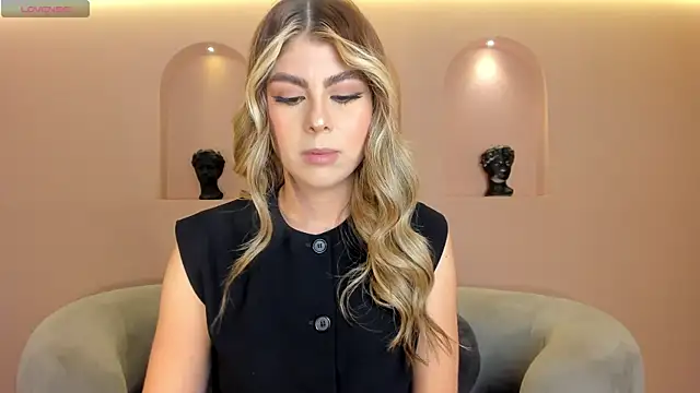 MiaSilvaX online show from July 11, 2026, 10:48 am