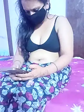 binnik216 online show from April 30, 2026, 6:59 pm