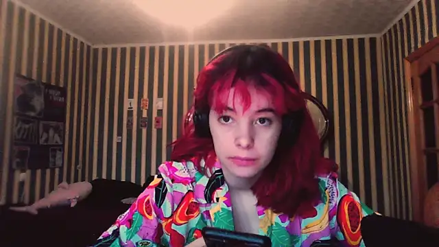 amberrrdolll  online show from May 9, 2026, 3:04 pm