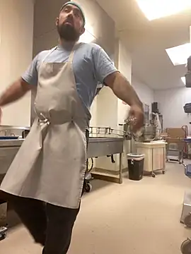 uceybaker online show from April 16, 2026, 2:34 am