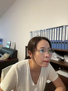 lisha521 online show from July 28, 2026, 1:24 am